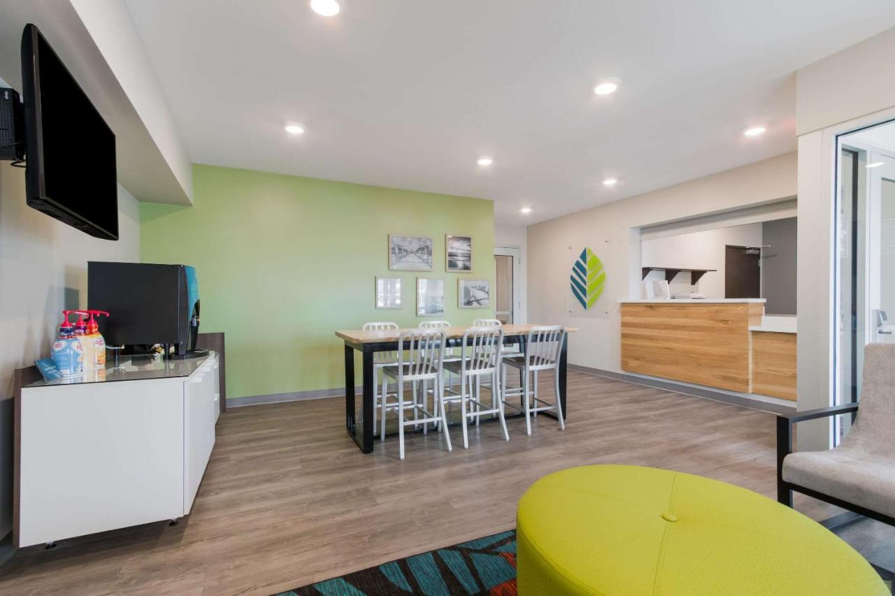 Woodspring Suites Tamarac Exterior photo